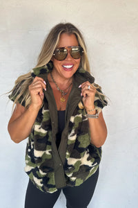 Camo Linden Sherpa Vest Jacket | PRE ORDER Arrives End Of Nov