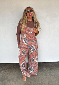 Taupe Jolie Lace Thumbhole Top | PRE ORDER Arrives Beginning Of November